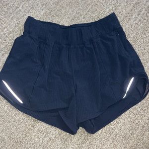 Lululemon hotty hot high rise seersucker shorts